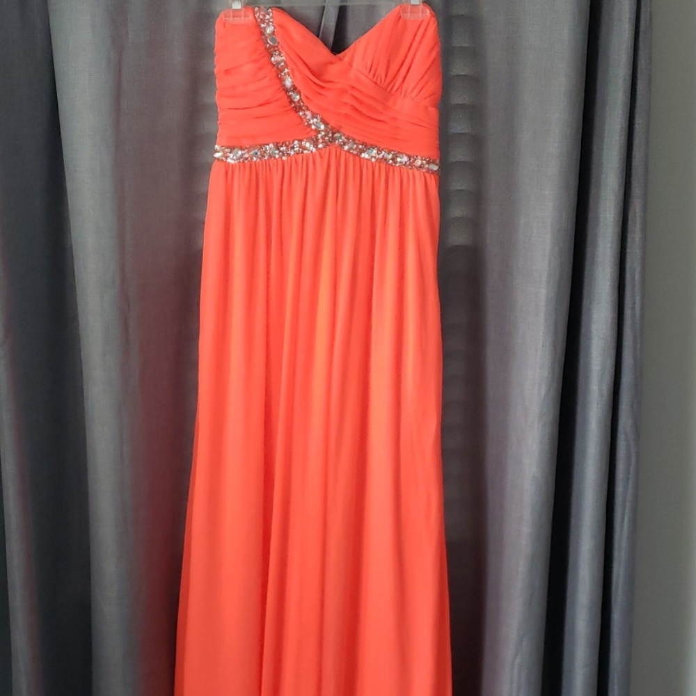 ⭐BOGO Free - Strapless dress